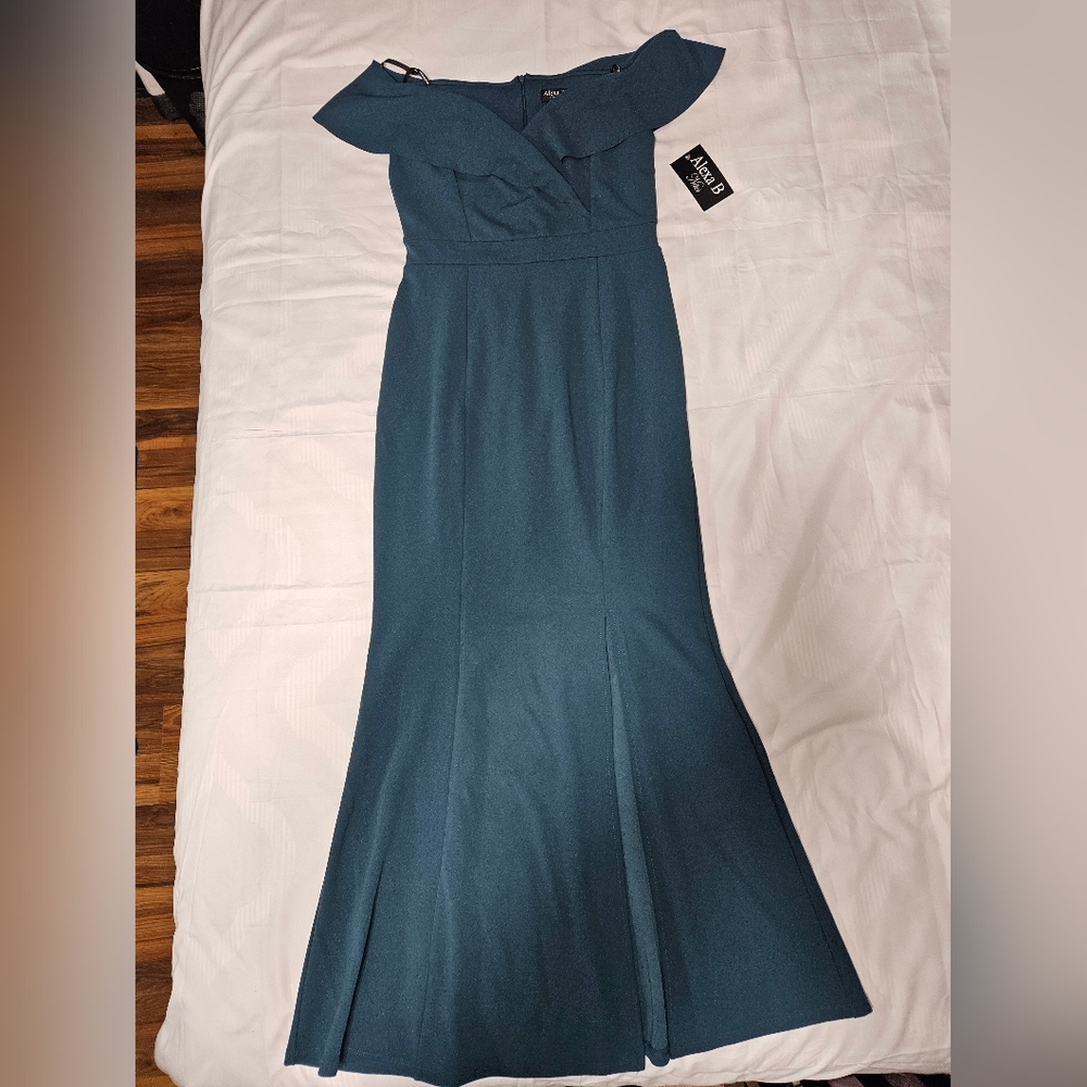 Elegant Teal Off-Shoulder Party Dress